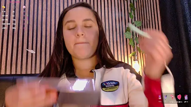 Victoria Ponce1 online show from 09-19-25, 07:40
