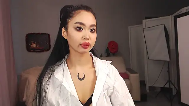 NamiLoveRoom online show from 12-20-24, 06:19