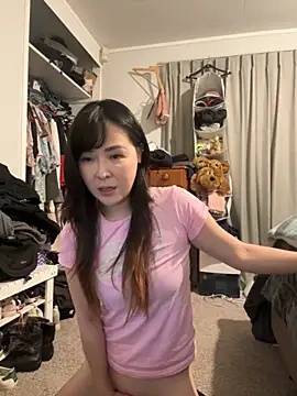 Misstaiwanxh online show from 10-19-25, 09:56