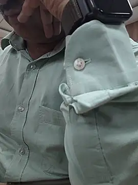 samee00721 online show from 04-10-26, 09:16