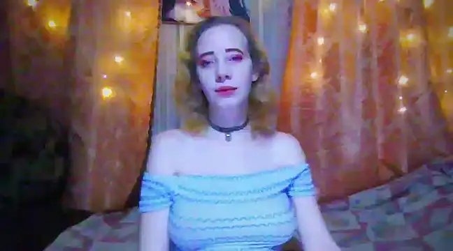 Snapshot of MelxMellie chatting on 01-05-25, 06:56 MelxMellie online show from 01-05-25, 06:56