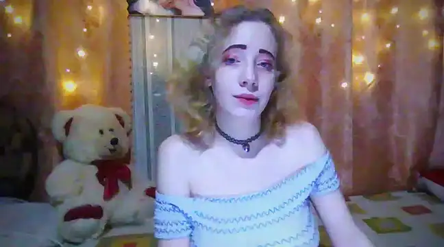 Snapshot of MelxMellie chatting on 12-29-24, 08:15 MelxMellie online show from 12-29-24, 08:15