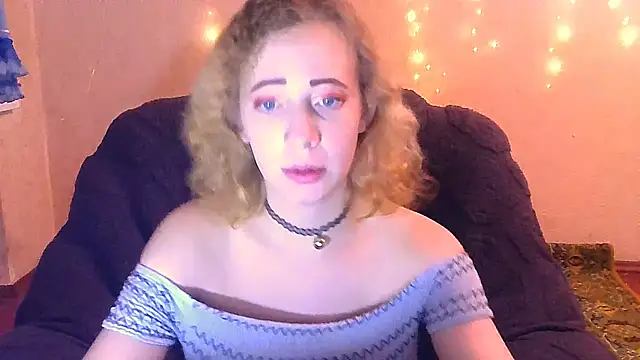 Snapshot of MelxMellie chatting on 01-20-25, 10:37 MelxMellie online show from 01-20-25, 10:37