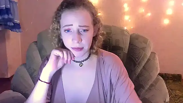 Snapshot of MelxMellie chatting on 02-02-25, 10:06 MelxMellie online show from 02-02-25, 10:06