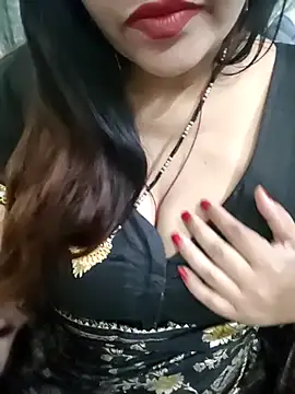 Snapshot of Mayuri77 chatting on 05-08-26, 06:06 Mayuri77 online show from 05-08-26, 06:06
