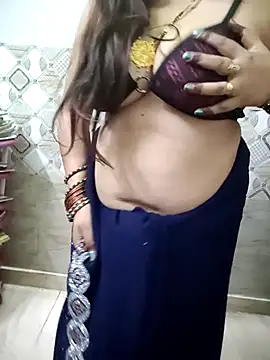 Snapshot of Mayuri77 chatting on 10-25-25, 08:57 Mayuri77 online show from 10-25-25, 08:57