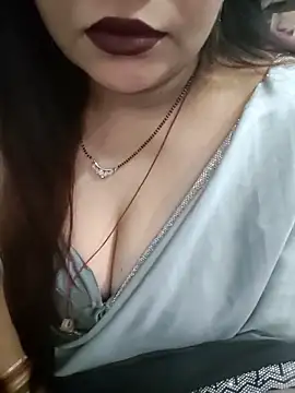 Snapshot of Mayuri77 chatting on 02-03-26, 06:22 Mayuri77 online show from 02-03-26, 06:22