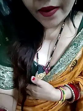 Snapshot of Mayuri77 chatting on 05-07-26, 07:01 Mayuri77 online show from 05-07-26, 07:01