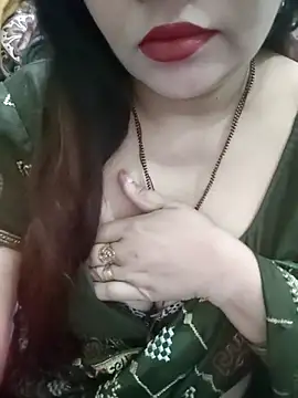 Snapshot of Mayuri77 chatting on 02-17-26, 05:05 Mayuri77 online show from 02-17-26, 05:05