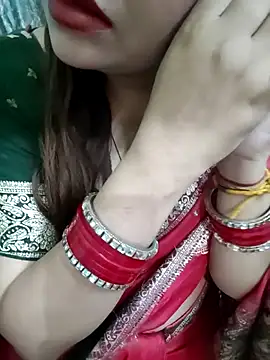 Snapshot of Mayuri77 chatting on 05-11-26, 06:04 Mayuri77 online show from 05-11-26, 06:04