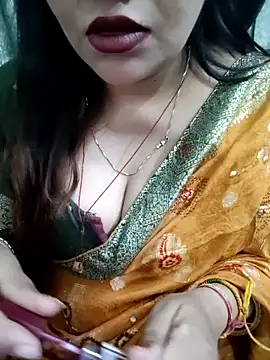 Snapshot of Mayuri77 chatting on 05-24-26, 07:41 Mayuri77 online show from 05-24-26, 07:41