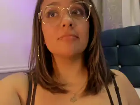 Pandoracherry online show from 03-17-25, 05:45