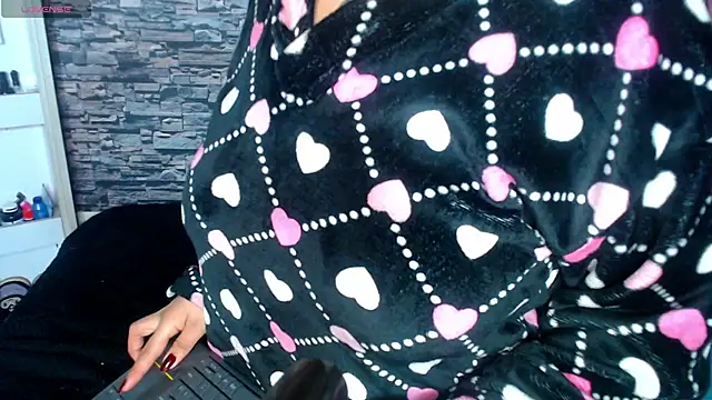 sofi bronw online show from 10-09-25, 10:05