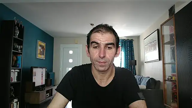 Snapshot of Samir_44200 chatting on 04-08-26, 02:18 Samir 44200 online show from 04-08-26, 02:18