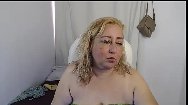 Xileny-Halliwey online show from 10-02-25, 05:16