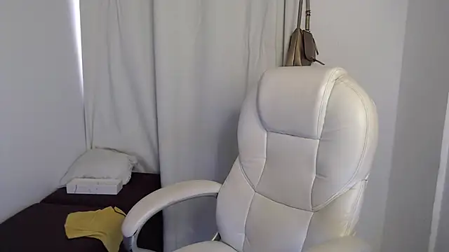 Xileny-Halliwey online show from 10-10-25, 04:30