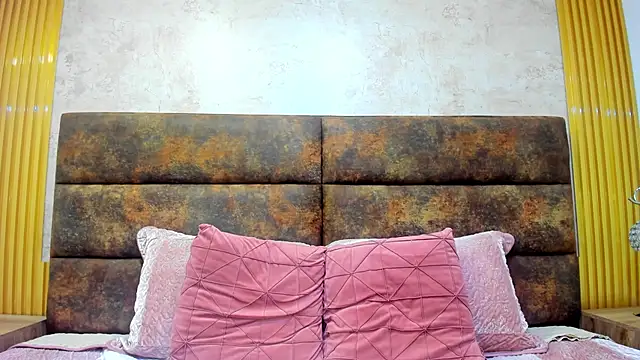 ElizabethWeil online show from 03-19-25, 02:57