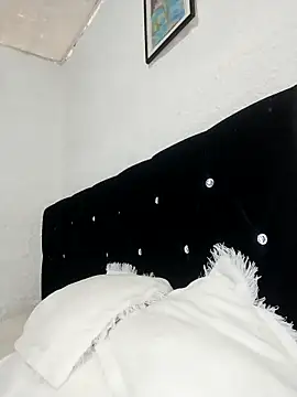 Snapshot of ElizabethWeil chatting on 02-17-26, 03:09 ElizabethWeil online show from 02-17-26, 03:09