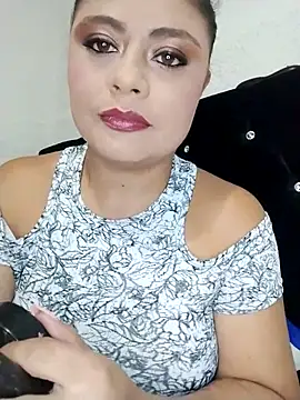 ElizabethWeil online show from 10-22-25, 02:49