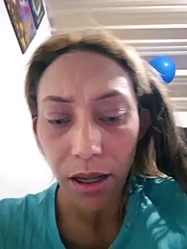 Snapshot of salome_drasin chatting on 06-10-26, 04:24 salome drasin online show from 06-10-26, 04:24
