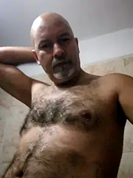 Snapshot of Juan_45 chatting on 07-22-26, 11:07 Juan 45 online show from 07-22-26, 11:07
