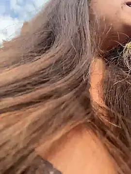 LIZ-06  online show from 04-11-26, 08:34