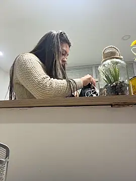 LIZ-06  online show from 04-16-26, 04:19