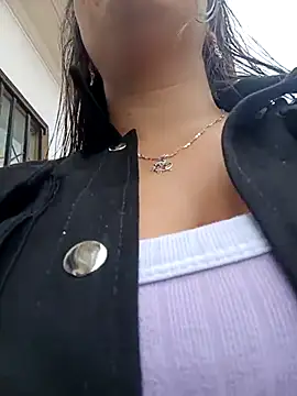 Snapshot of LIZ-06_ chatting on 03-07-25, 04:00 LIZ-06 online show from 03-07-25, 04:00
