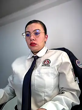 Snapshot of LIZ-06_ chatting on 10-17-25, 01:24 LIZ-06 online show from 10-17-25, 01:24