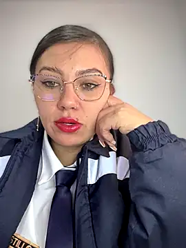 Snapshot of LIZ-06_ chatting on 09-19-25, 12:31 LIZ-06 online show from 09-19-25, 12:31