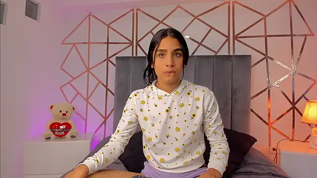 Snapshot of Ambeer_Rousess chatting on 03-15-25, 03:06 Ambeer Rousess online show from 03-15-25, 03:06