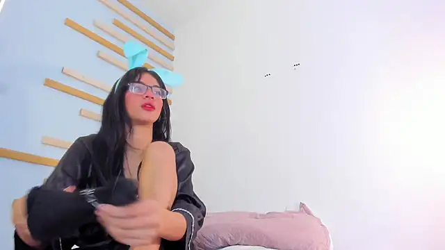 alisson-villalobos online show from 12-20-24, 02:48