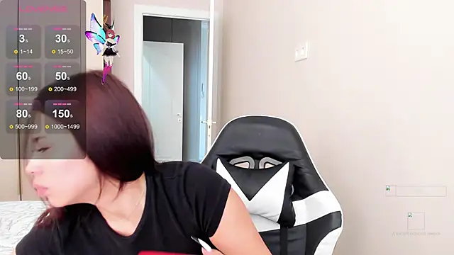 may mia online show from 10-11-25, 04:24