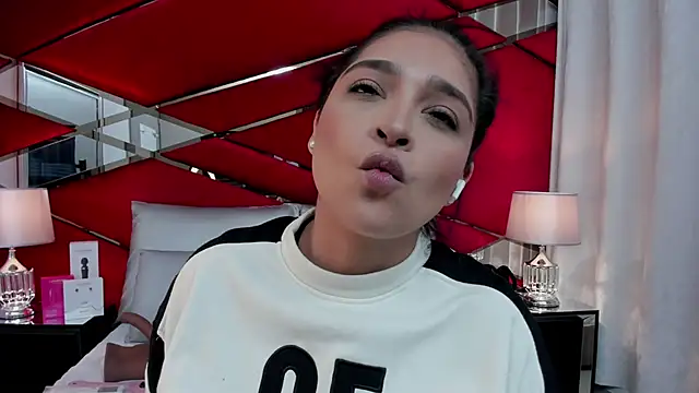 AdeleGray online show from 10-25-25, 12:17