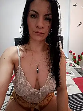 Snapshot of Atenea_lens052 chatting on 02-27-25, 01:17 Atenea lens052 online show from 02-27-25, 01:17