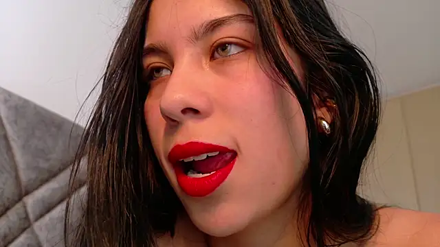 lia  Suummer online show from 03-13-25, 08:00