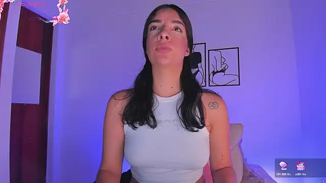 Snapshot of 777AylinZ chatting on 11-18-25, 11:24 777AylinZ online show from 11-18-25, 11:24