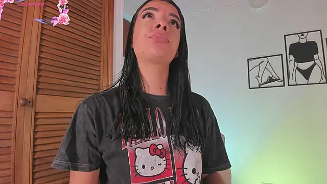 Snapshot of 777AylinZ chatting on 10-22-25, 07:02 777AylinZ online show from 10-22-25, 07:02