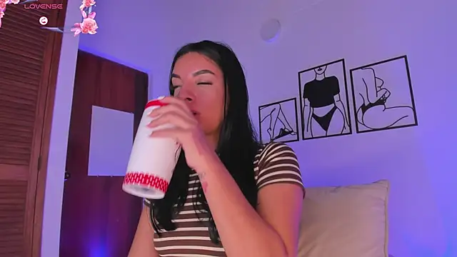 Snapshot of 777AylinZ chatting on 11-22-25, 11:09 777AylinZ online show from 11-22-25, 11:09