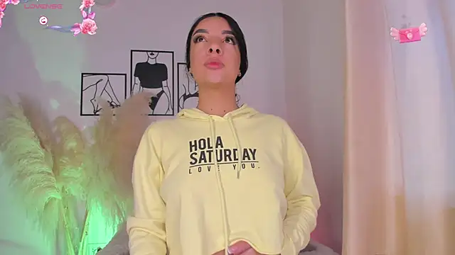 Snapshot of 777AylinZ chatting on 09-20-25, 11:37 777AylinZ online show from 09-20-25, 11:37