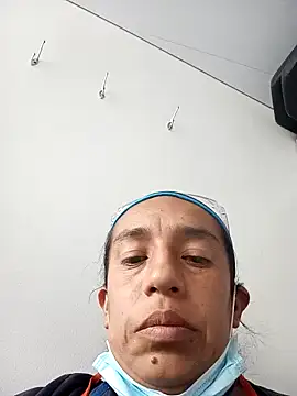Snapshot of yaz_guzman chatting on 12-16-24, 05:00 yaz guzman online show from 12-16-24, 05:00