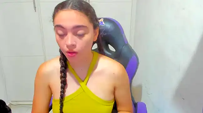 Lily anal squirt  online show from 12-22-24, 07:10