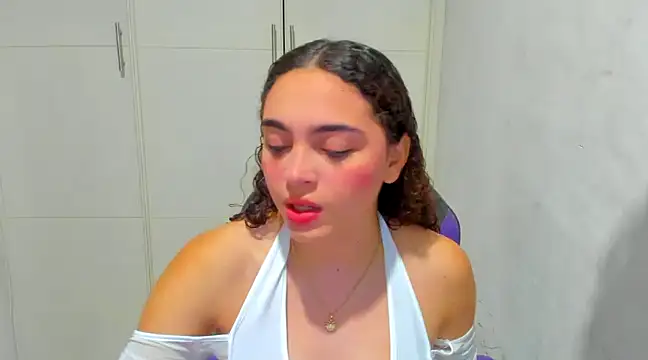 Lily anal squirt  online show from 12-27-24, 09:11