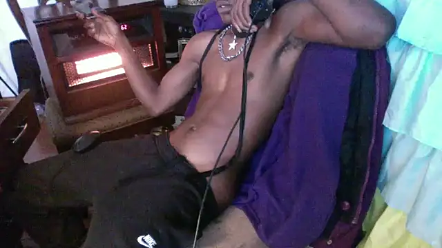 Snapshot of BullHorse23LIVE chatting on 12-06-24, 06:22 BullHorse23LIVE online show from 12-06-24, 06:22