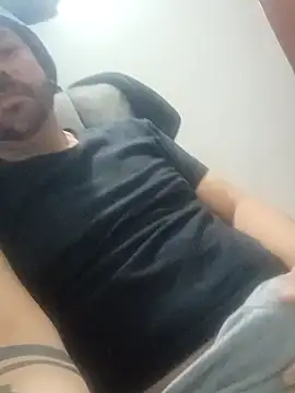 Ricooooo72 online show from 04-15-26, 05:02