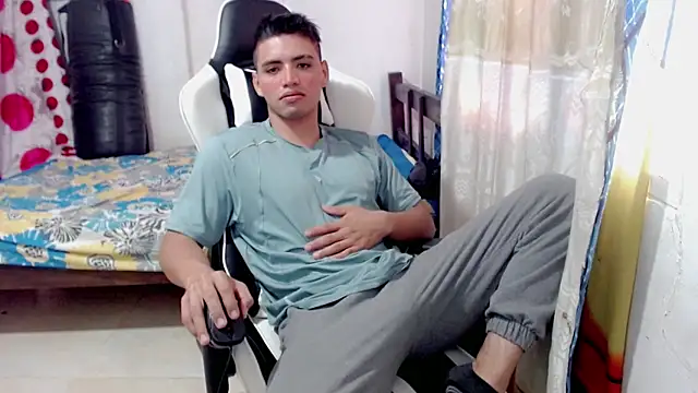 danilo302209 online show from 01-21-25, 02:15