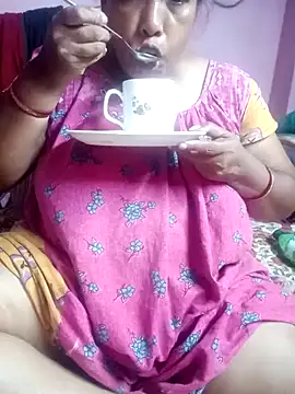 Hotty-rumi online show from 10-22-25, 04:28