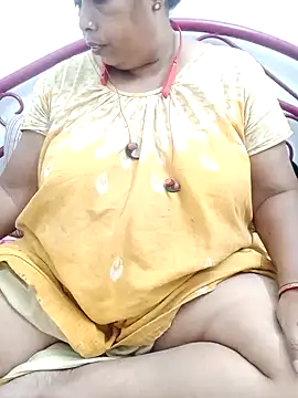 Hotty-rumi online show from 11-28-25, 04:40