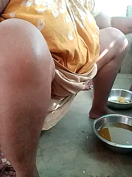 Hotty-rumi online show from 01-13-26, 06:39