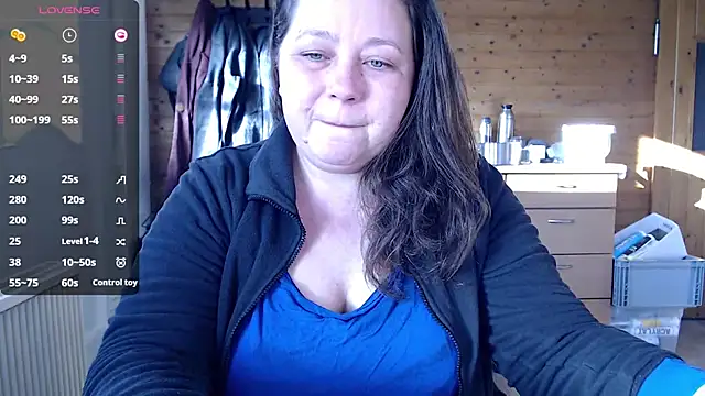 Snapshot of KasiaPrivat chatting on 02-19-25, 08:12 KasiaPrivat online show from 02-19-25, 08:12